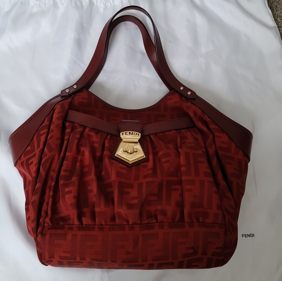 Fendi Zucca - Picture 1 of 7